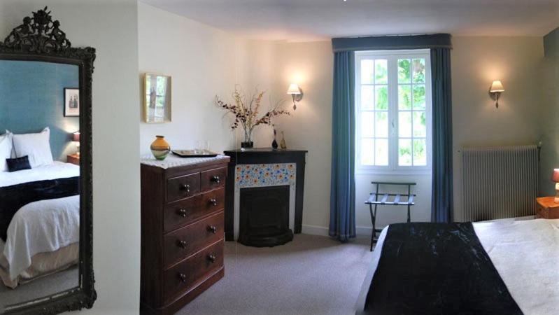 Bed and Breakfast Manoir Du Bois Mignon Le Fleix Exterior foto